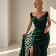 LİNA İŞLEMELİ DRAPE DETAYLI YITMAÇLI ABİYE MODELİ